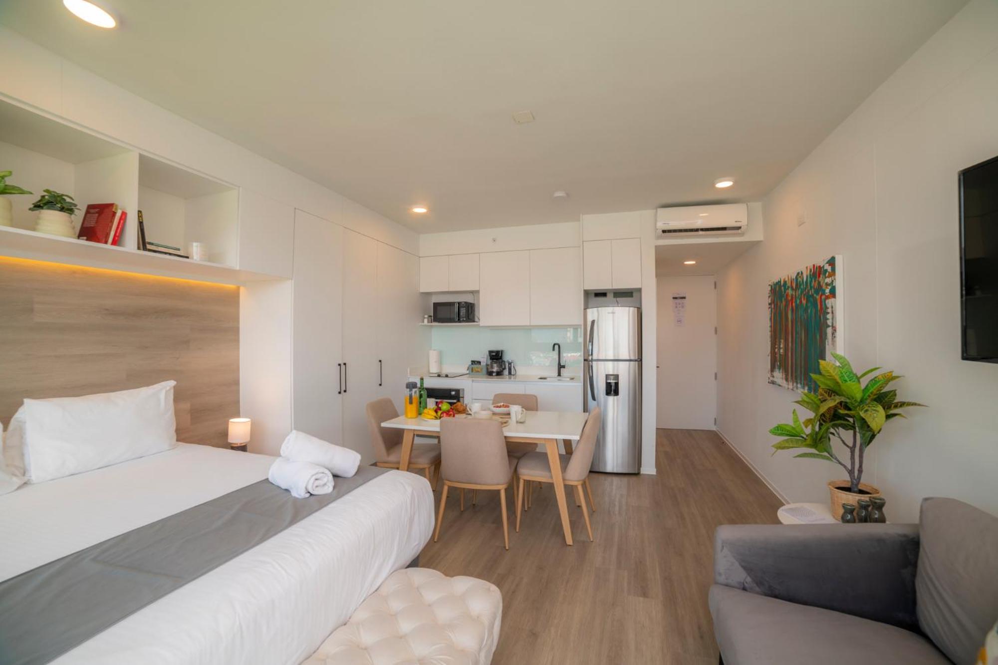 Bee Suites San Jose - Escalante Exterior photo